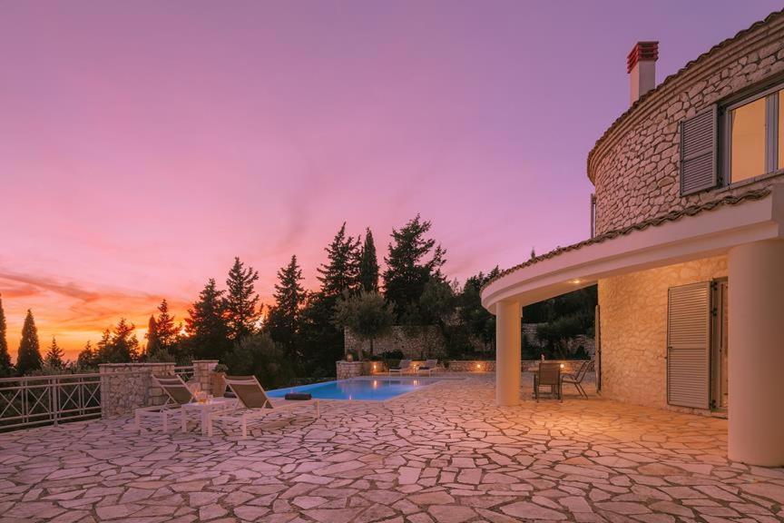 Вилла The Round House Vlachopoulatika Экстерьер фото